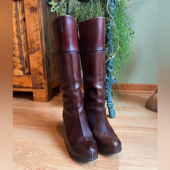 Timberland - Heeled Dark Brown Leather Boots Mid-Calf Height - Size 8 - Picture 2 of 16